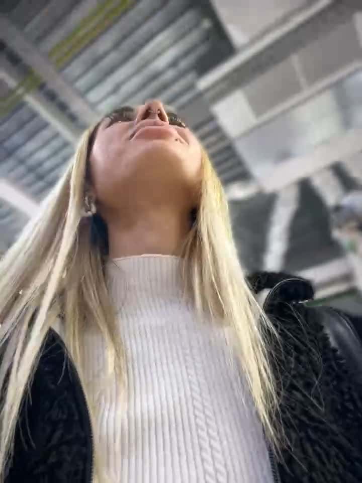 Charming_Ritta - Stripchat Show (1h 24m) • Friday, May 2, 2025 [y689]