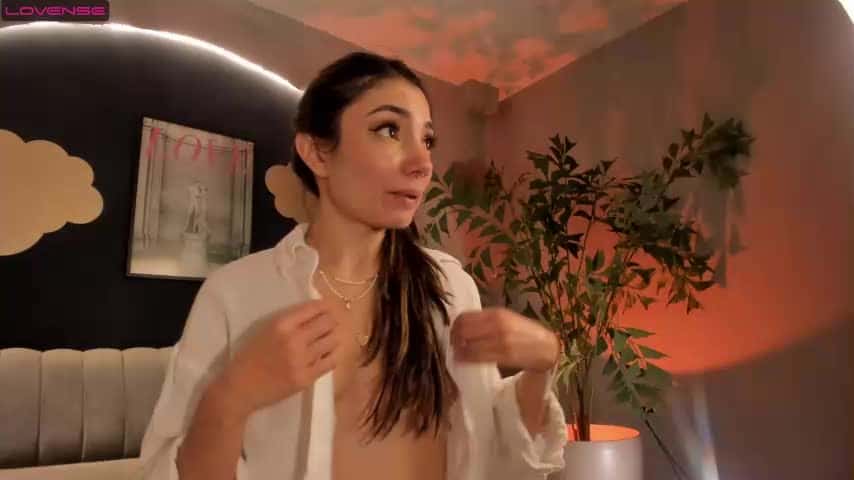 amyarmstrong - Chaturbate Show (3h 2m) • Monday, November 13, 2023 [a7d9]