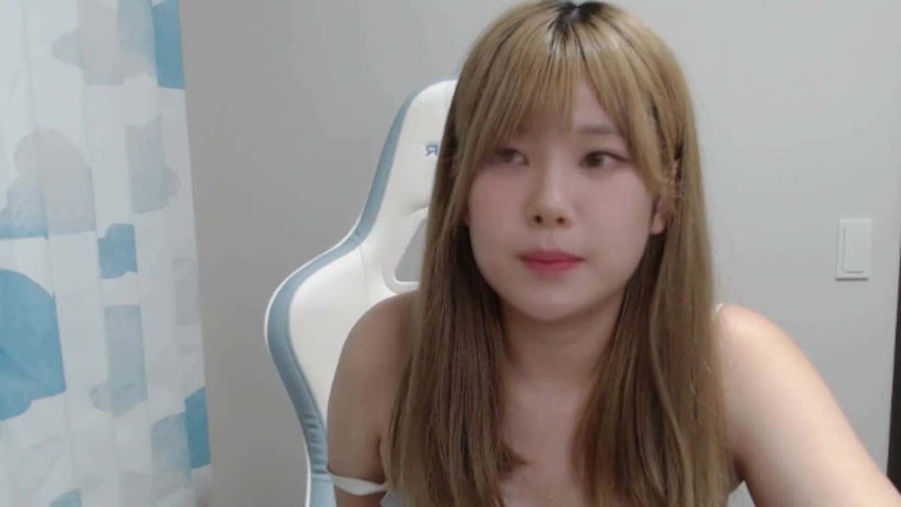 asuka_xoxo - Stripchat Show (23m 32s) • Saturday, October 4, 2025 [9seb]