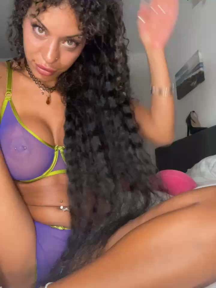 AlyssaHottv_ - Stripchat webcam show • Wednesday, September 3, 2025 #Brunette #Masturbation #Mobile