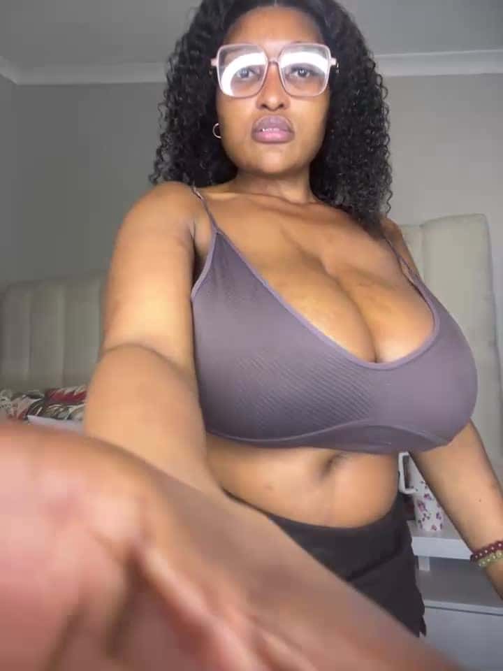 bustygoddess32 - Stripchat Show (1h 34m) • Friday, September 26, 2025 [qip7]